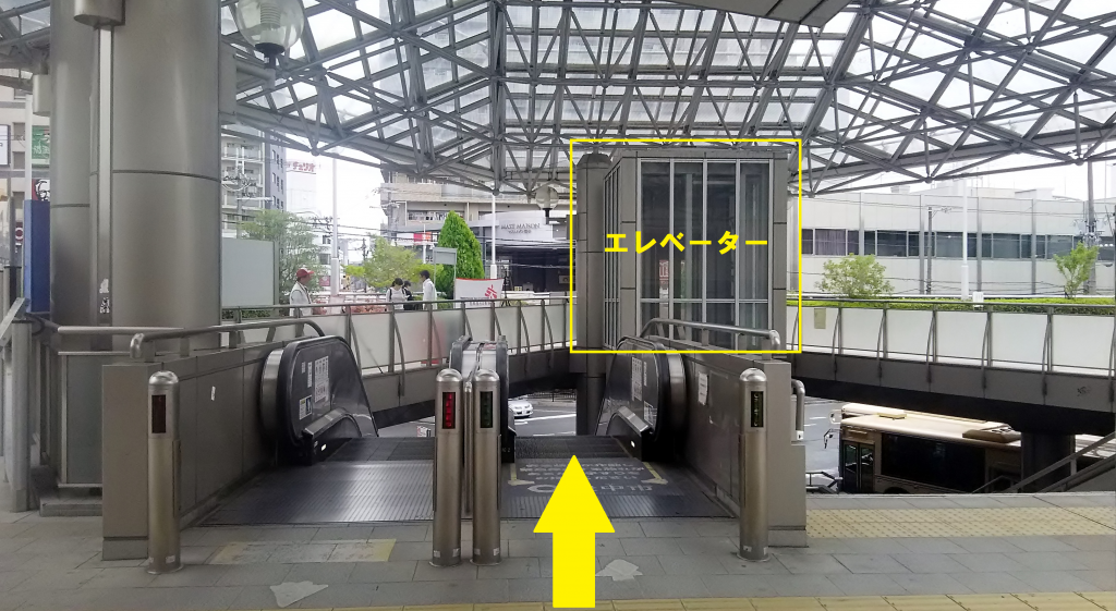 豊中駅前広場エスカレーターエレベーター